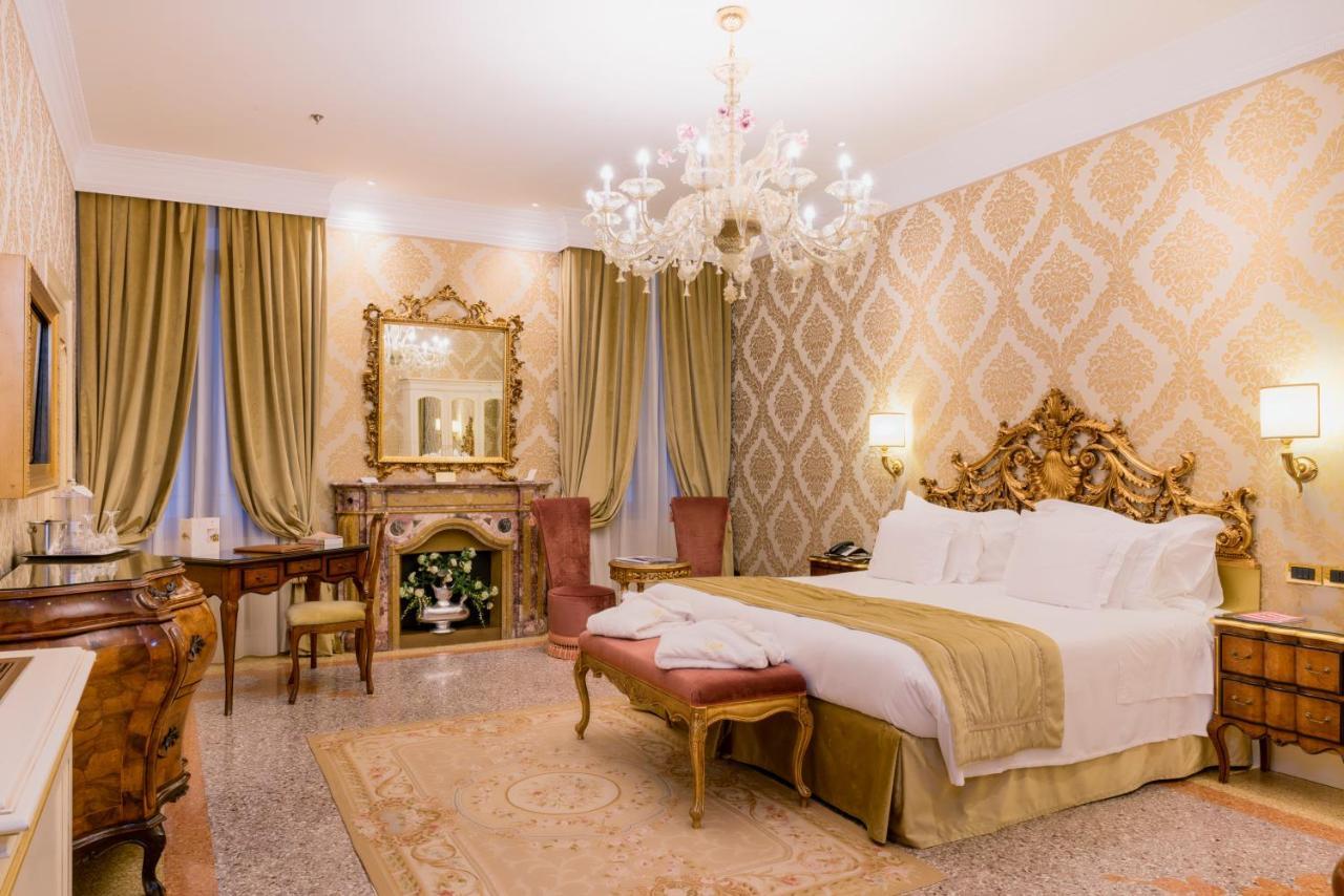 Hotel Ai Reali - Small Luxury Hotels Of The World Venedik Dış mekan fotoğraf